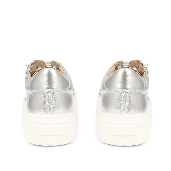 Jones Bootmaker Women's Amaliada Leather Platform Trainers - Silver