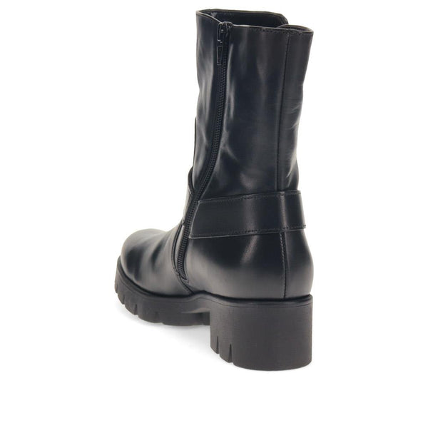 Jones Bootmaker Women's Buford Chunky Leather Ankle Boots - Black