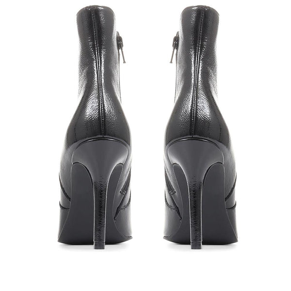 Jones Bootmaker Women's Cadence Heeled Leather Ankle Boots - Black Patent