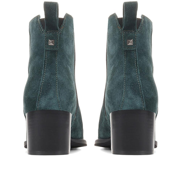 Jones Bootmaker Women's Caileigh Suede Western Boots - Green