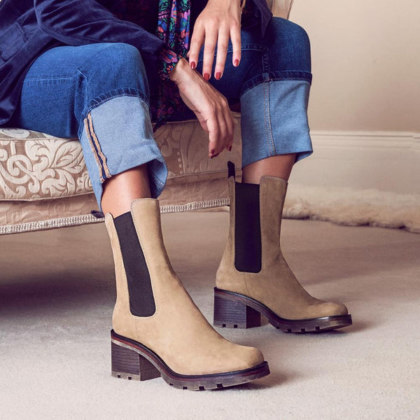 Jones Bootmaker Women's Clemenzia Block Heeled Chelsea Boots - Beige Nubuck