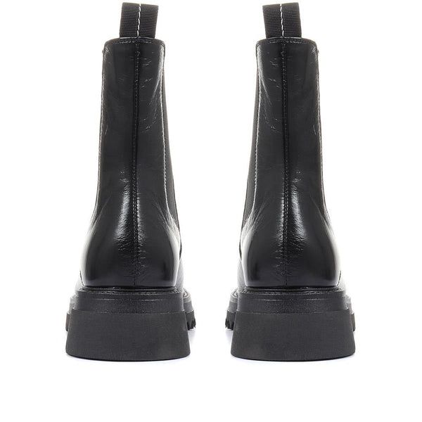 Jones Bootmaker Women's Denno Chunky Chelsea Boots - Black Patent