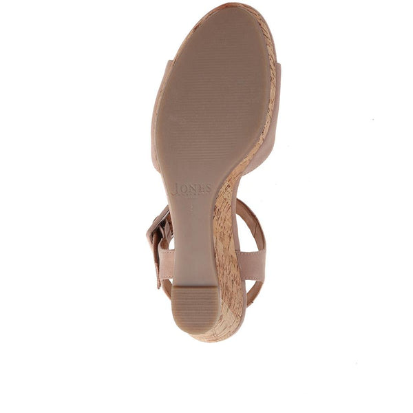 Jones Bootmaker Women's Grazina Leather Wedges - Beige
