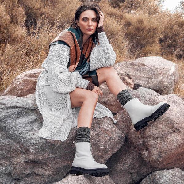 Jones Bootmaker Women's Lanie Zip Up Chunky Boots - White