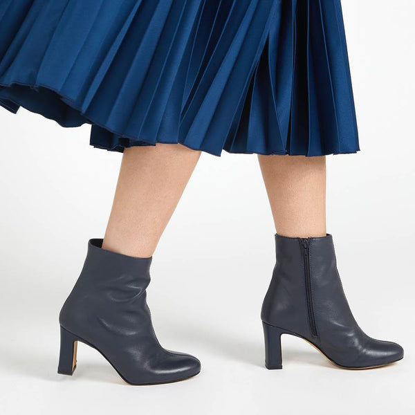 Jones Bootmaker Women's Letty Heeled Ankle Boots - Navy