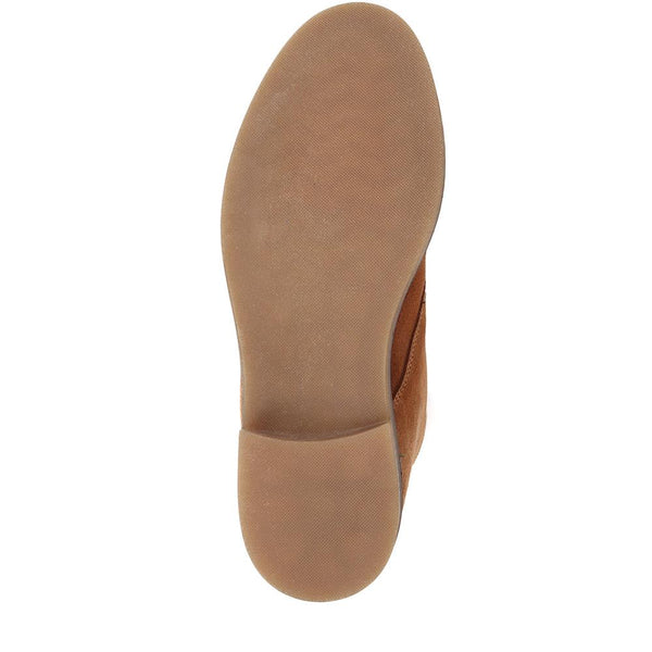 Jones Bootmaker Women's Manuela Suede Chukka Boots - Tan