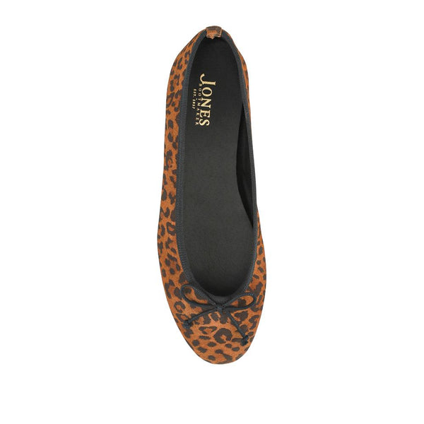Jones Bootmaker Women's Ofelia Bow Detail Leather Pumps - Leopard