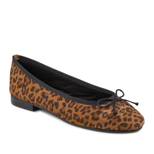 jones bootmaker Women's Ofelia Bow Detail Leather Pumps - Leopard