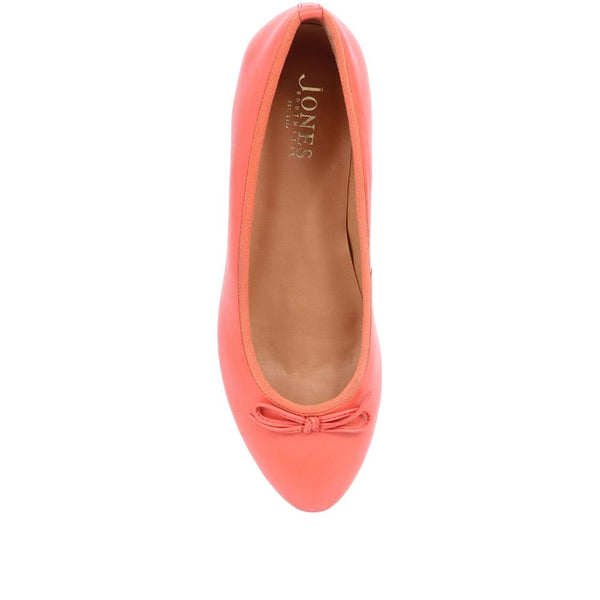 Jones Bootmaker Women's Soleil Leather Low Ballet Pumps - Coral