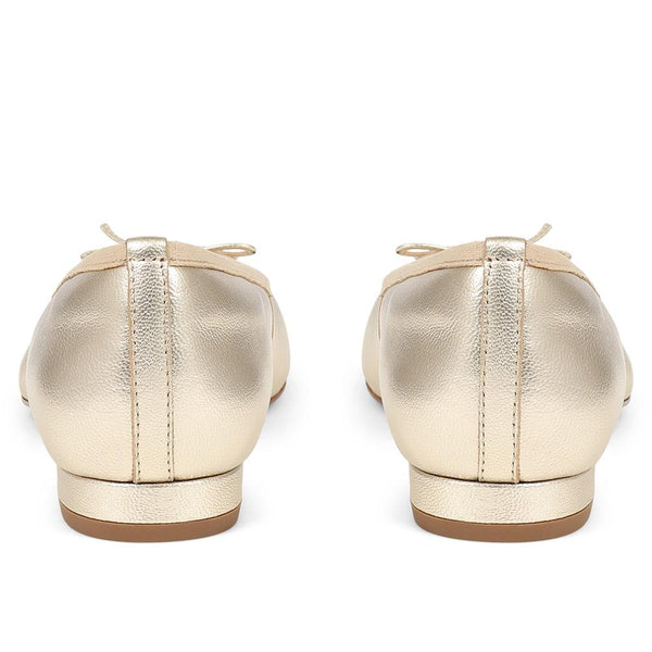 Jones Bootmaker Women's Soleil Leather Low Ballet Pumps - Gold