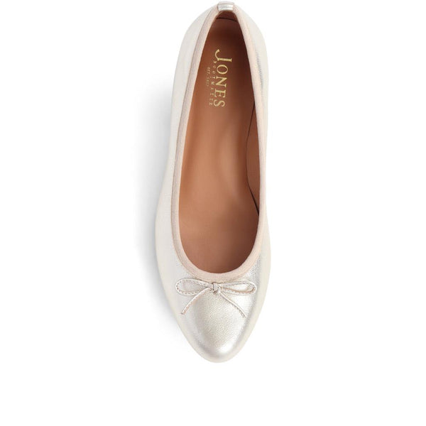 Jones Bootmaker Women's Soleil Leather Low Ballet Pumps - Gold