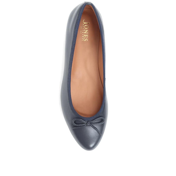 Jones Bootmaker Women's Soleil Leather Low Ballet Pumps - Navy