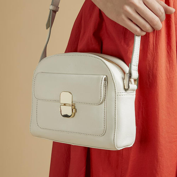 Jones Bootmaker Women's Waterbury Leather Shoulder Bag - Cream