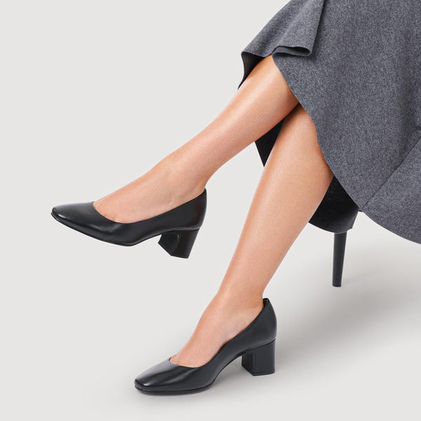 Jones Bootmaker Women's Zadie Smart Leather Court Shoes - Black Leather