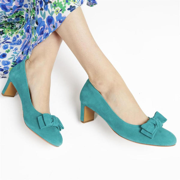 Jones Bootmaker Women's Zelda Bow Detail Court Shoes - Green