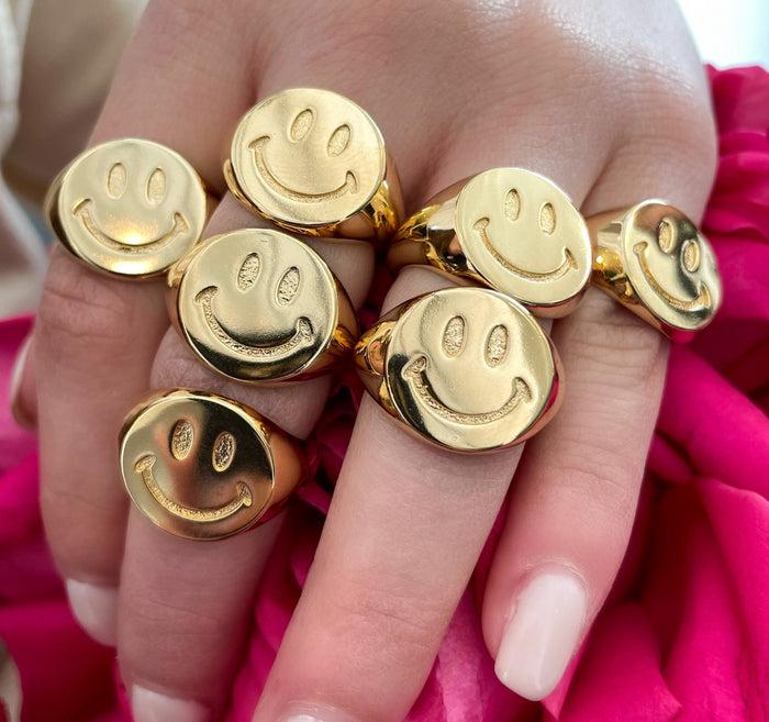 Joolz By Martha Calvo Be Happy Signet Ring