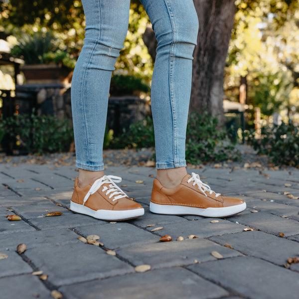 Josef Seibel Claire 01 Women's Sneaker Camel
