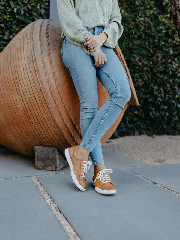 Josef Seibel Claire 01 Women's Sneaker Camel
