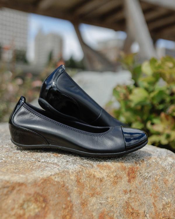 Josef Seibel Florina 01 Women's Flat Black Patent