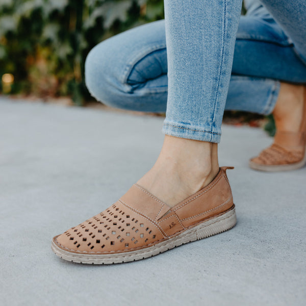 Josef Seibel Sofie 27 Women's Slip-on Crème