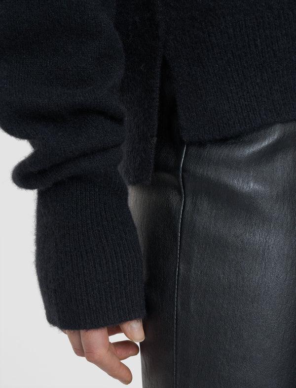 Joseph Brushed Cashmere Round Neck Jumper Black