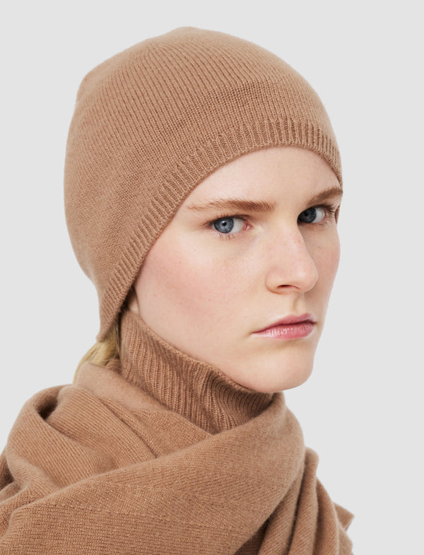 Joseph Light Pure Cashmere Hat Blusher