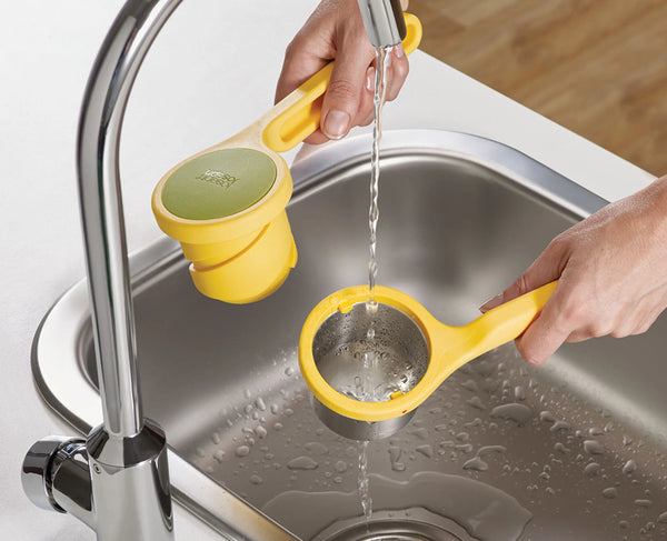 Joseph Joseph Helix Yellow Citrus Juicer