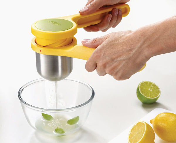 joseph joseph Helix Yellow Citrus Juicer