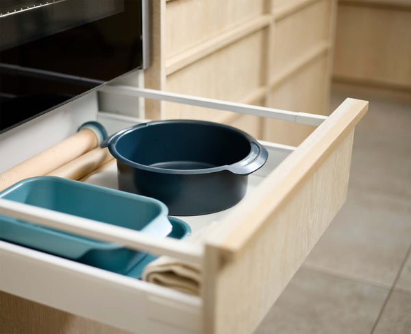 joseph joseph Nest™ Bake Non-Stick 9" Blue Round Cake Pan