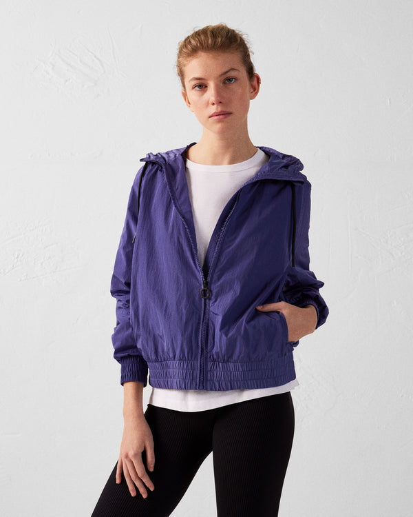 Jott Blouson Coupe-vent Léger à Capuche Bleu Mystique Alize