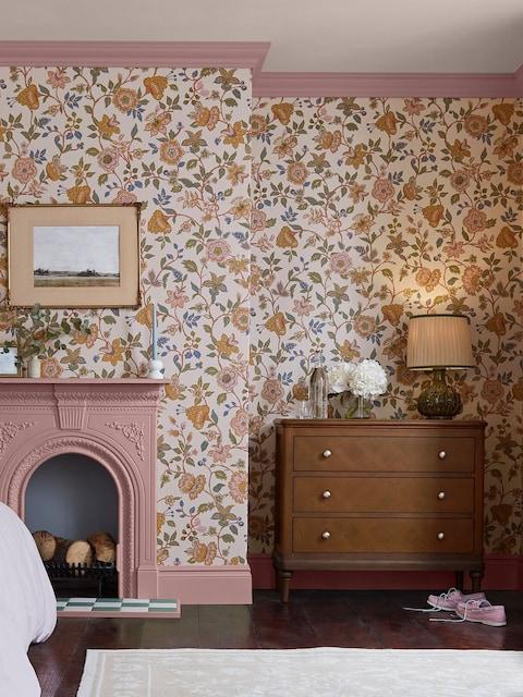 Joules Cream/Multi Scot Floral 10M Wallpaper