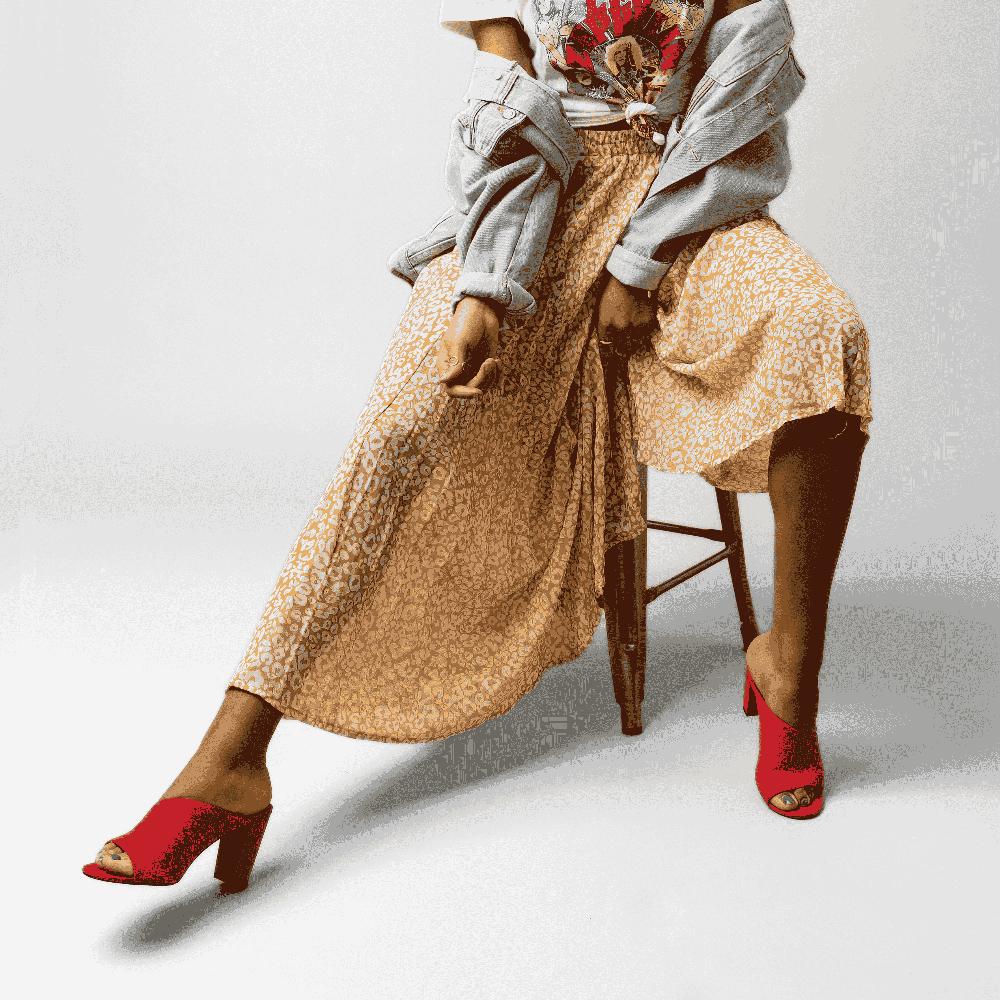 Journee Collection ALLEA BLOCK HEELS IN FAUX SUEDE Mustard Faux Suede