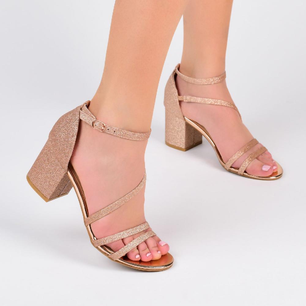 Journee Collection BELLA GLITTERED STRAPPY HEELS IN WIDE Gold Glitter