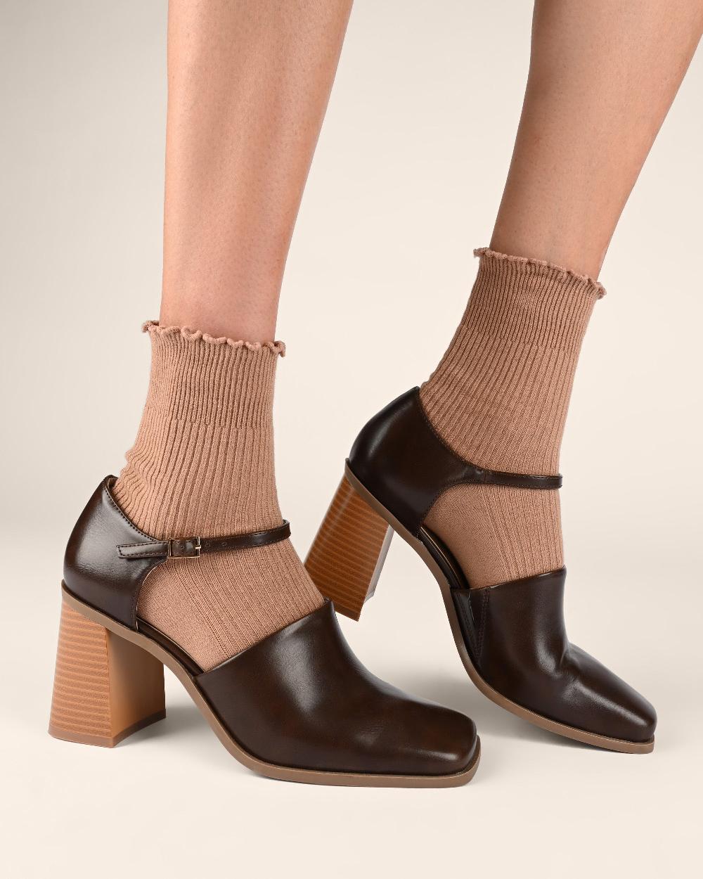 Journee Collection BOBBY BLOCK HEEL LOAFERS IN WIDE Red