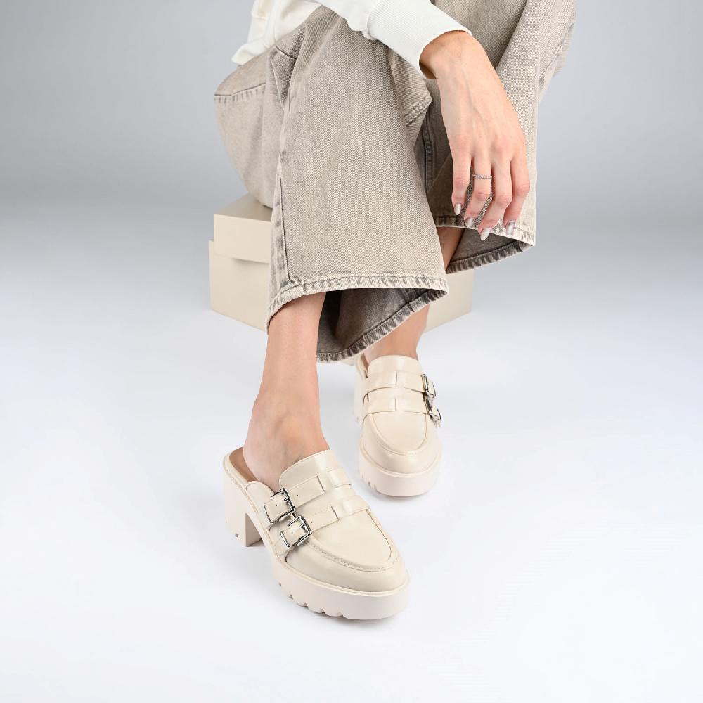 Journee Collection BRYDIE BLOCK HEEL LOAFERS IN FAUX LEATHER Tan