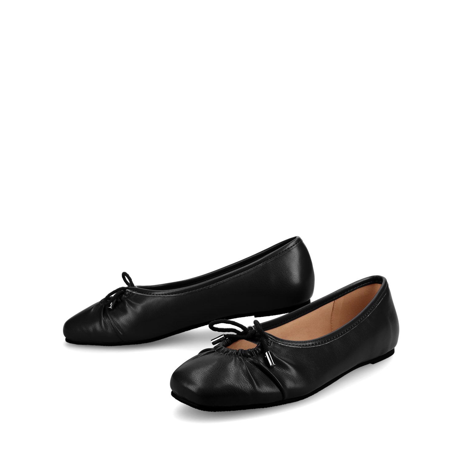 Journee Collection CALLEE FAUX LEATHER BALLET FLATS IN WIDE Bone