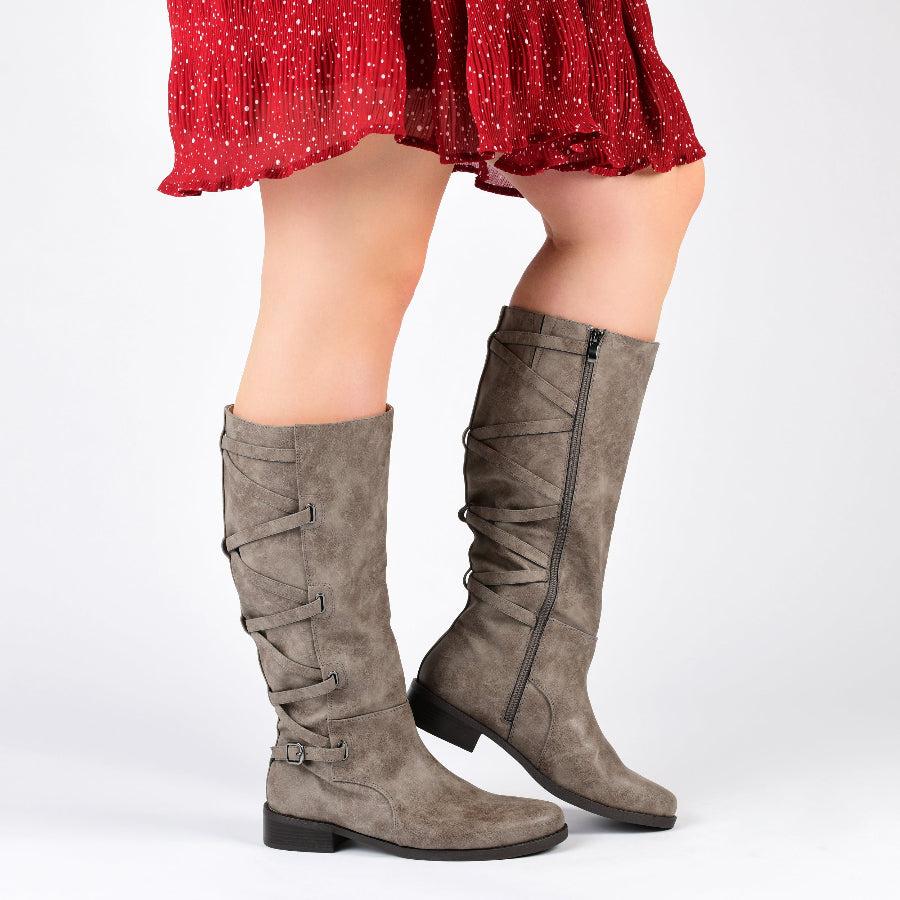 Journee Collection CARLY RIDING BOOTS IN WIDE CALF Taupe PU