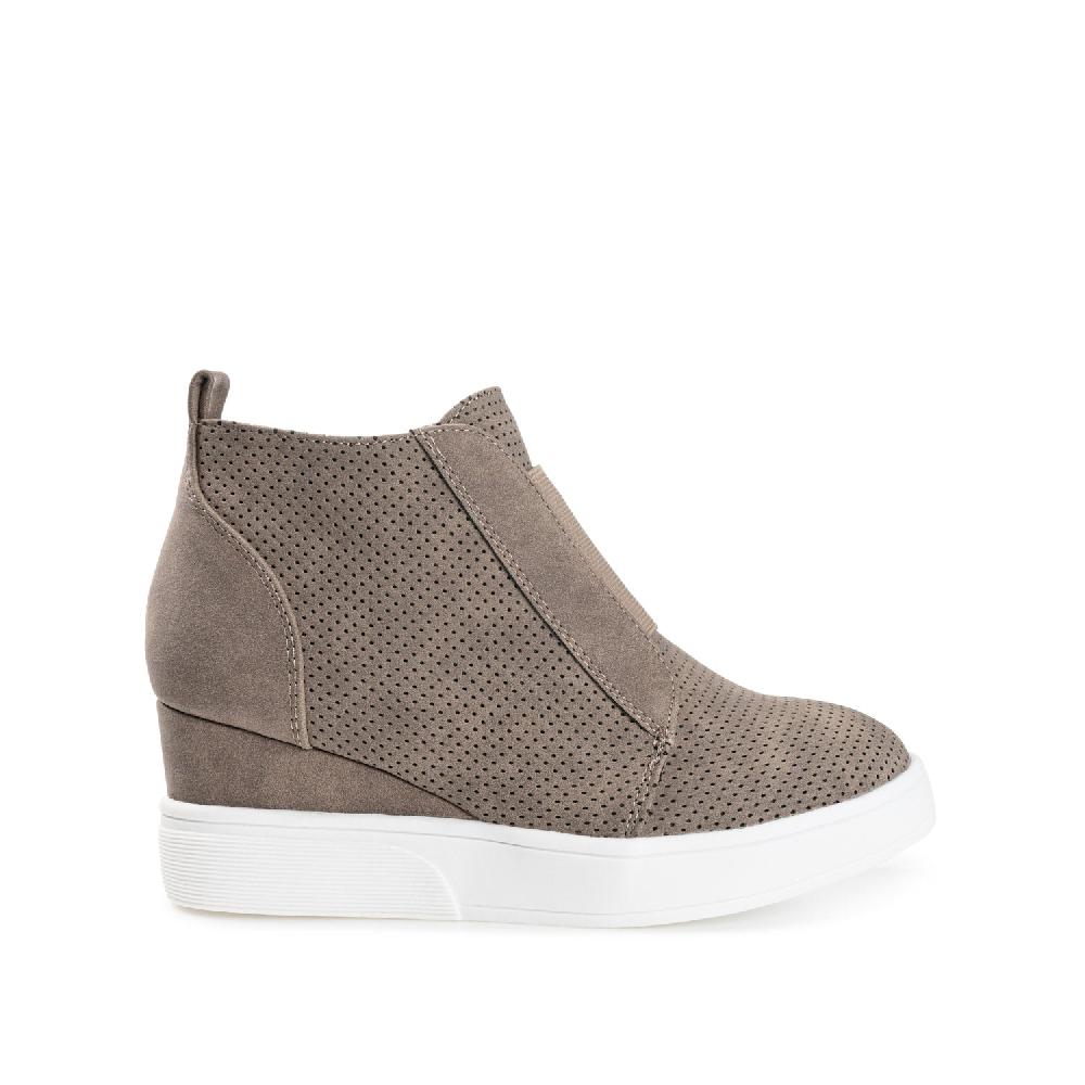 journee collection CLARA WEDGE HEEL SNEAKERS IN WIDE Bone PU