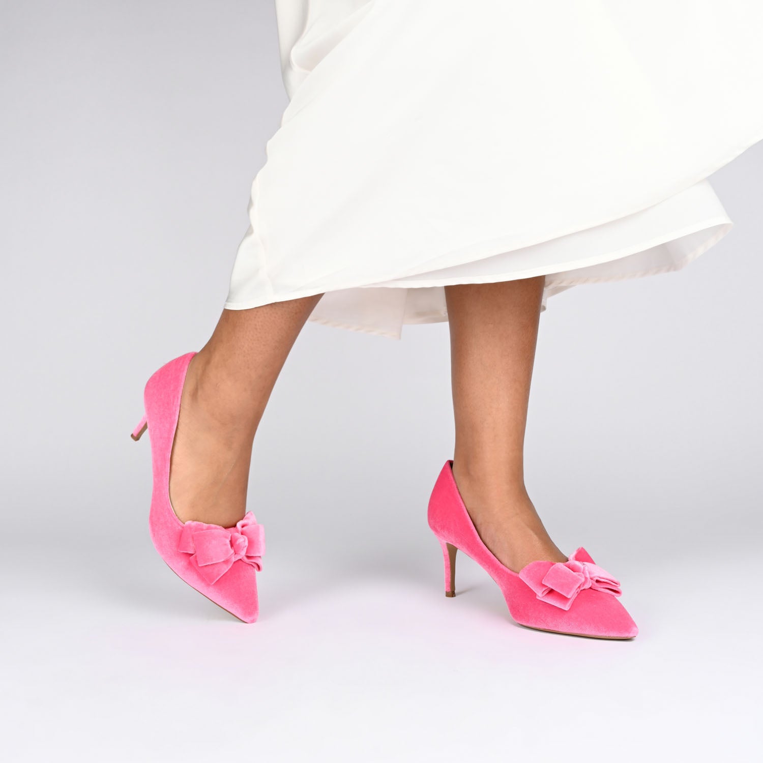 Journee Collection CRYSTOL STILETTO PUMP HEELS IN VELVET Brown