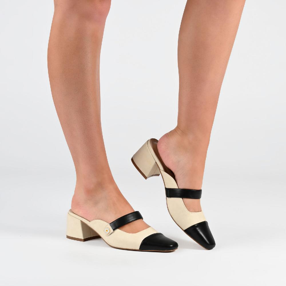 Journee Collection DALLA LOW BLOCK HEELS IN FAUX LEATHER Cream