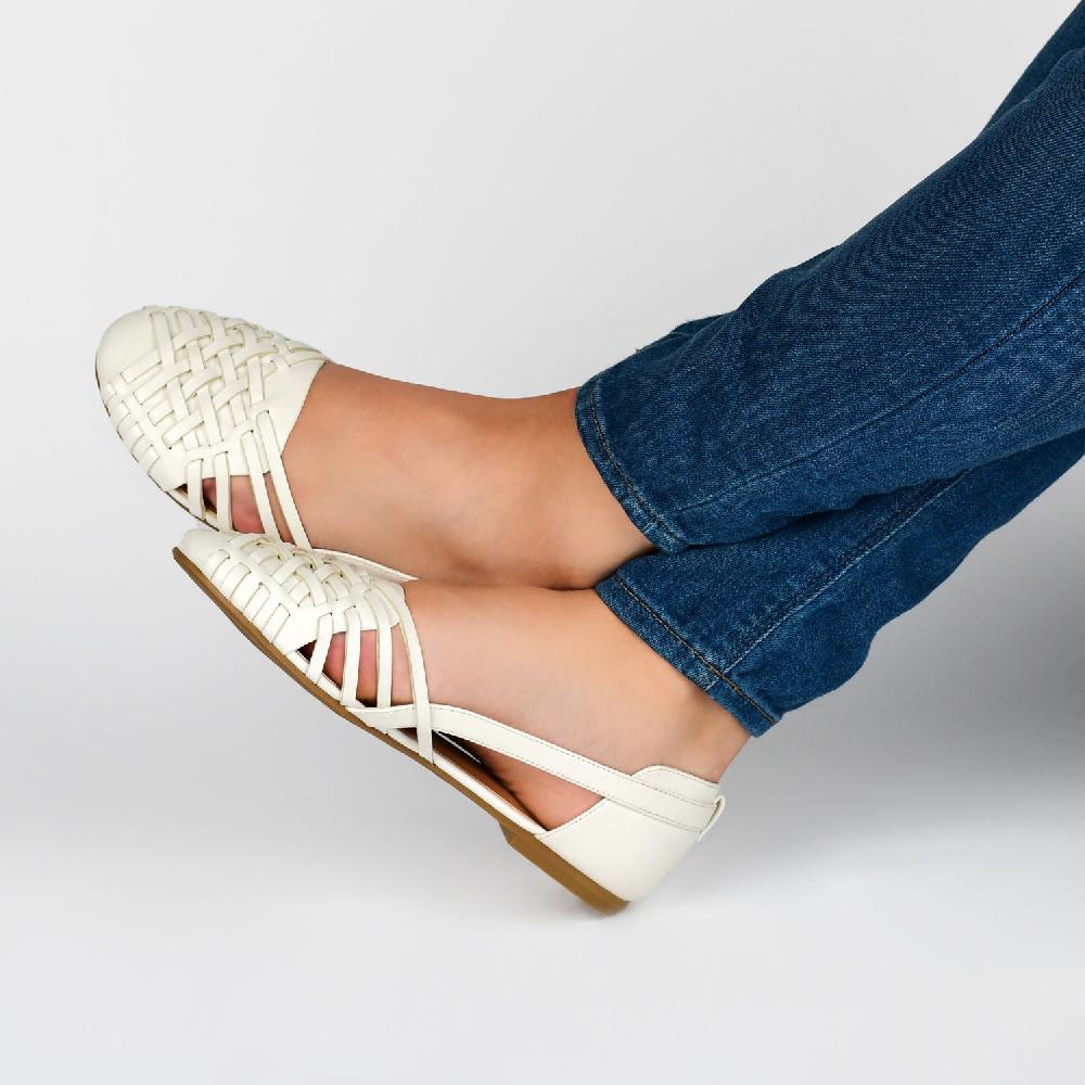 Journee Collection EKKO WOVEN FLATS IN FAUX LEATHER White PU
