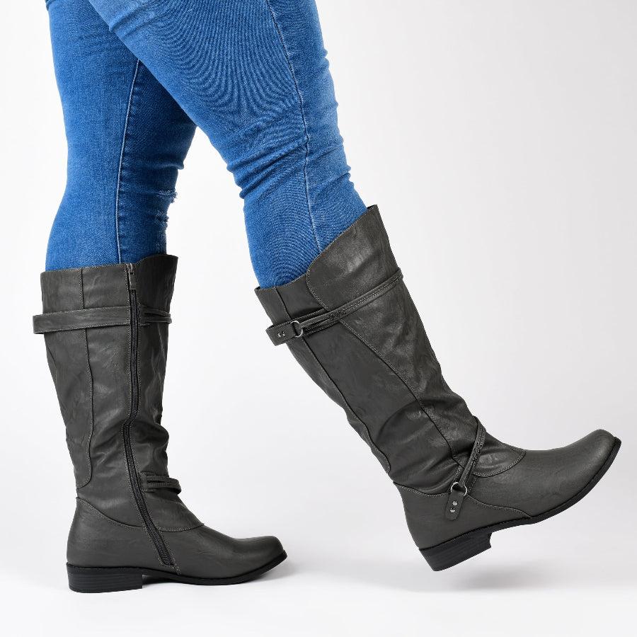 Journee Collection HARLEY RIDING BOOTS IN WIDE CALF Brown PU