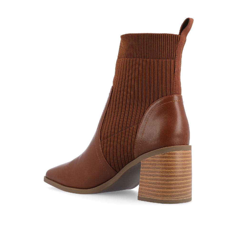 Journee Collection HARLOWE CHELSEA BOOTIES IN WIDE Off White