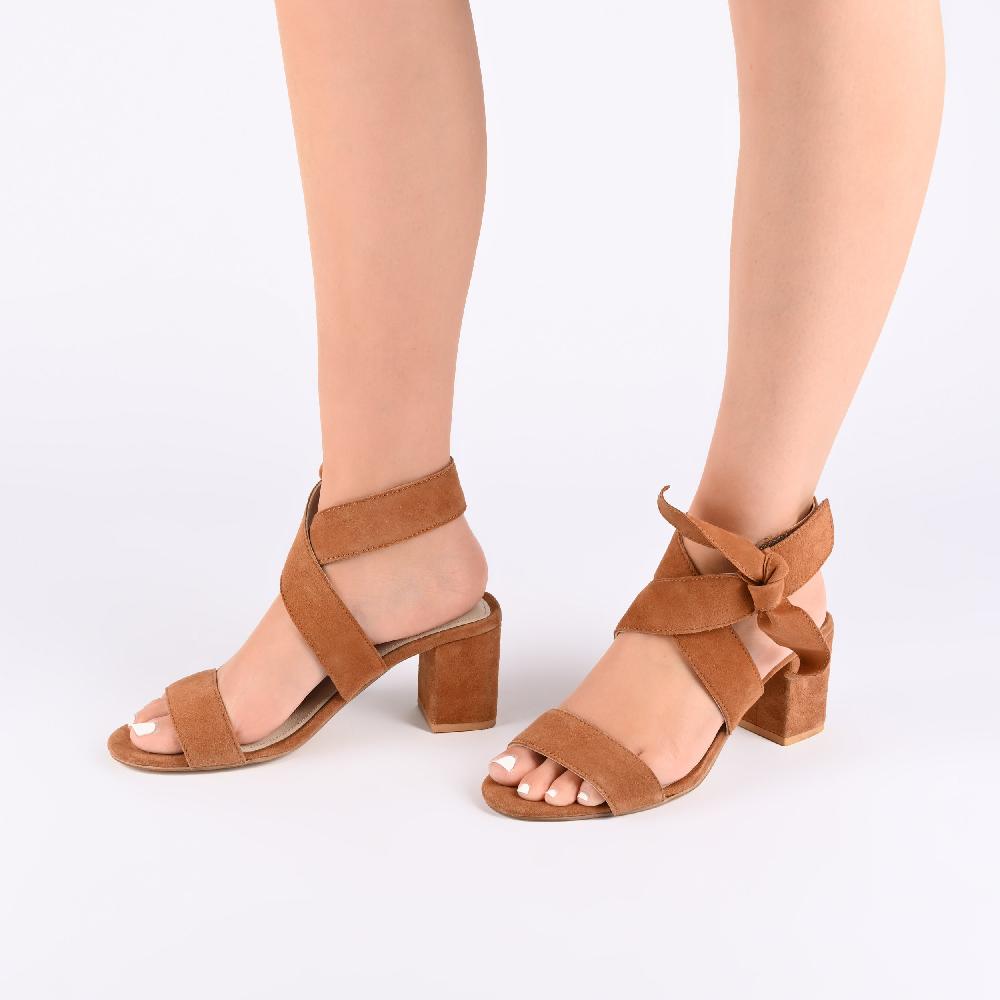 Journee Collection HETHER STRAPPY BLOCK HEELS IN SUEDE Green