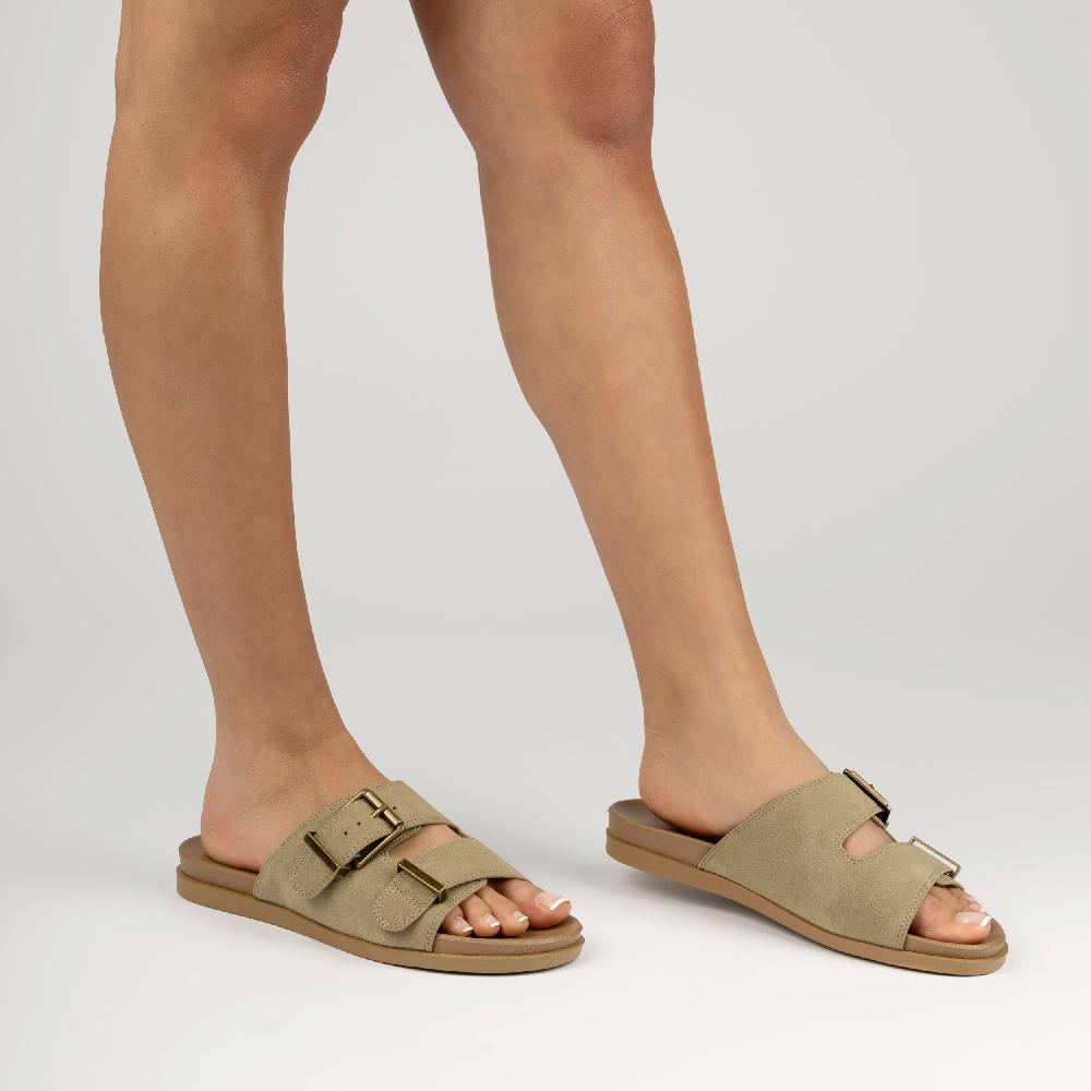 Journee Collection COSETTE FLAT SANDALS Beige