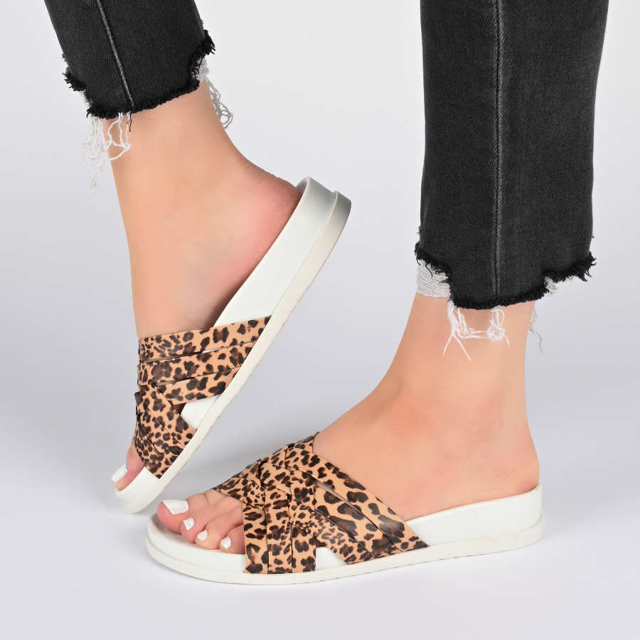 Journee Collection MARINA Leopard