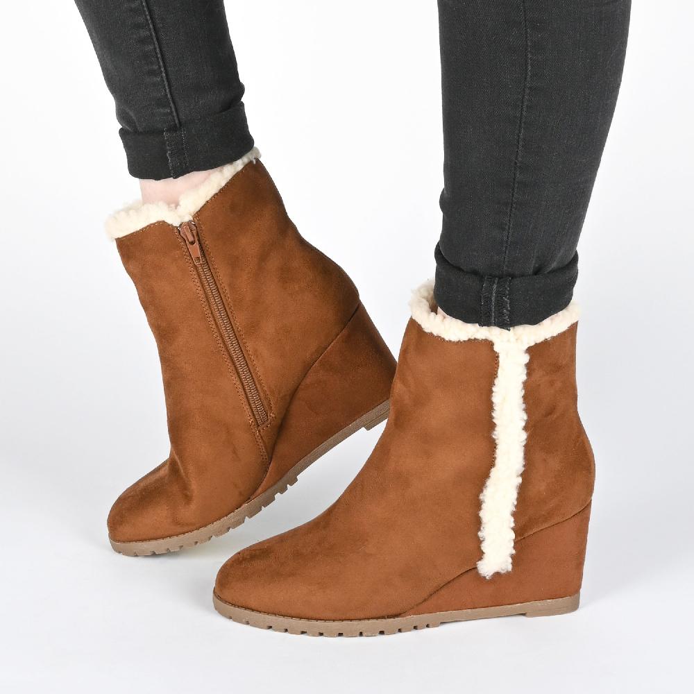 Journee Collection NONIE Sand