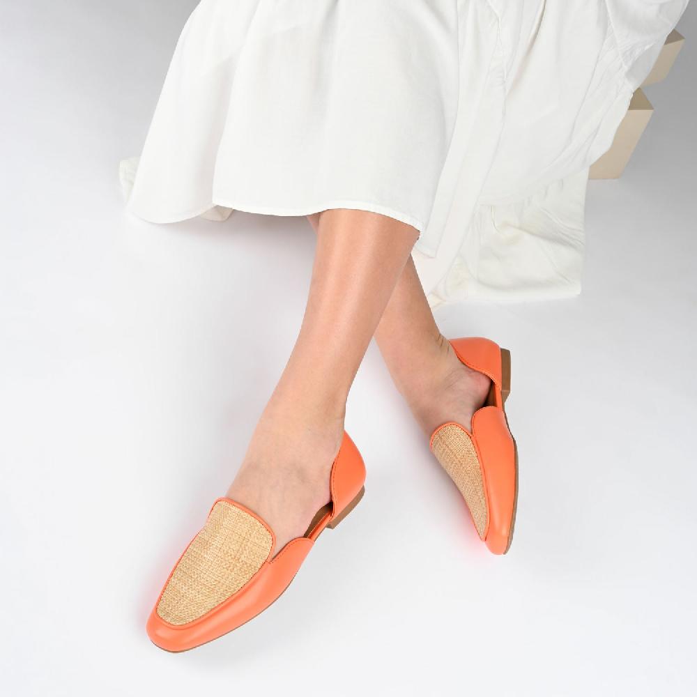 Journee Collection KENNZA LOAFER FLATS IN FAUX LEATHER Sage