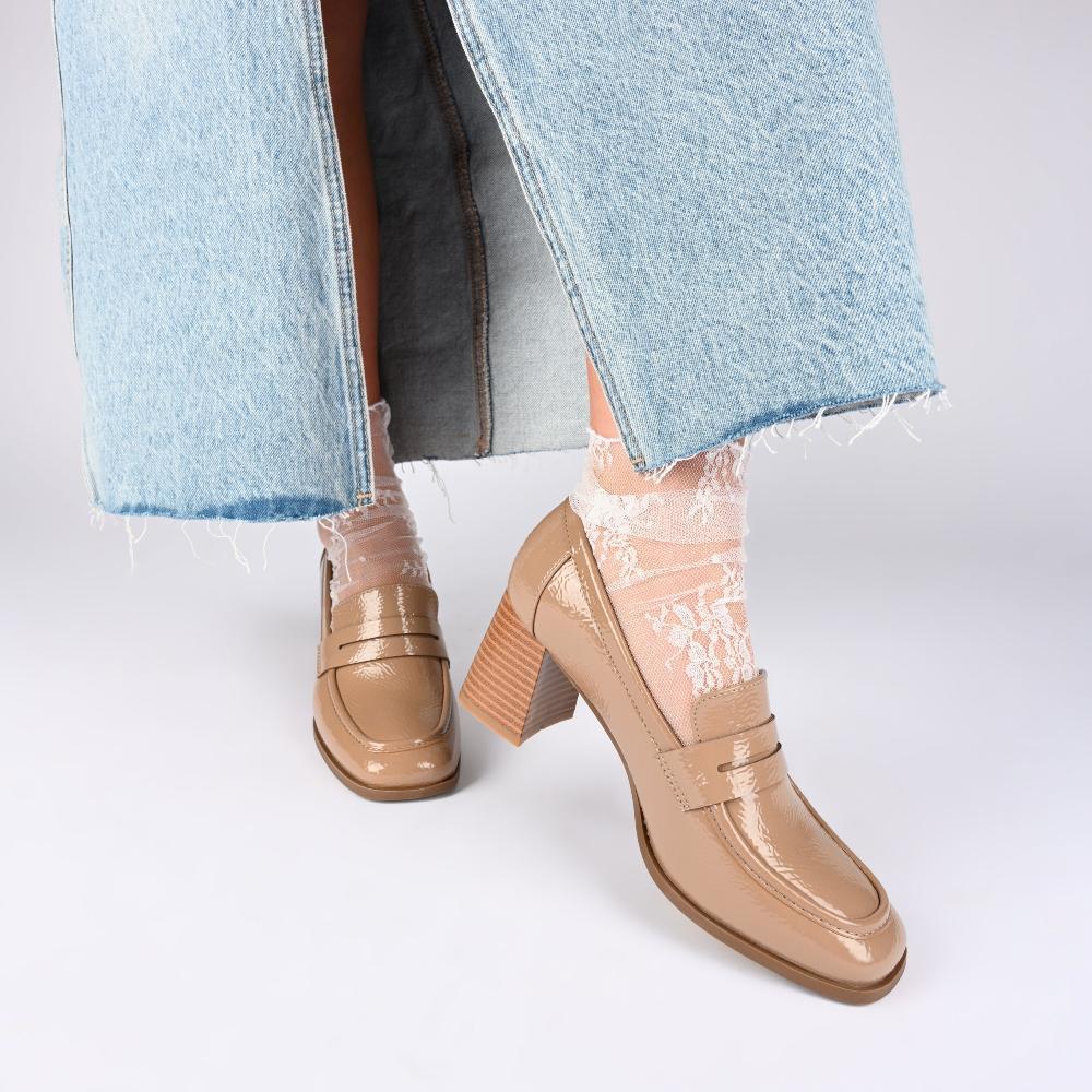 Journee Collection MALLEAH BLOCK HEEL LOAFERS IN WIDE Patent Black