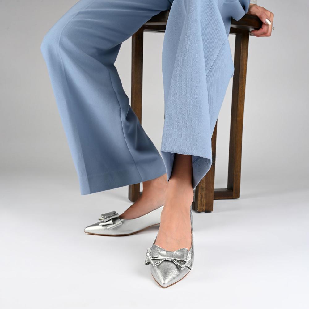 Journee Collection OPHELIA LOW BLOCK BALLET FLATS FAUX LEATHER Silver